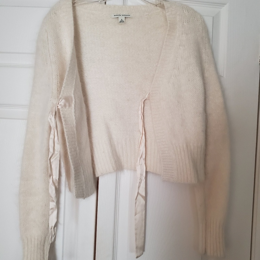 Banana republic cream wool cardigan
